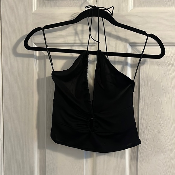 H&M cropped halter tank - Picture 2 of 3